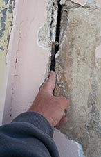 ελαιοχρωματισμός, βάψιμο χωρίς σκαλωσιά, Αντιδιαβρωτική προστασία ράβδων οπλισμού σκυροδέματος και τσιμεντοκονίαμα, επισκευή μπαλκονιών, σταγανοποίηση.